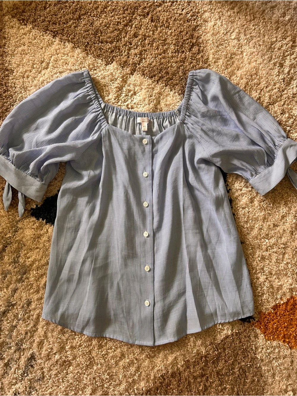 LC Lauren Conrad Light Blue Button-Front Puff Sleeve Blouse